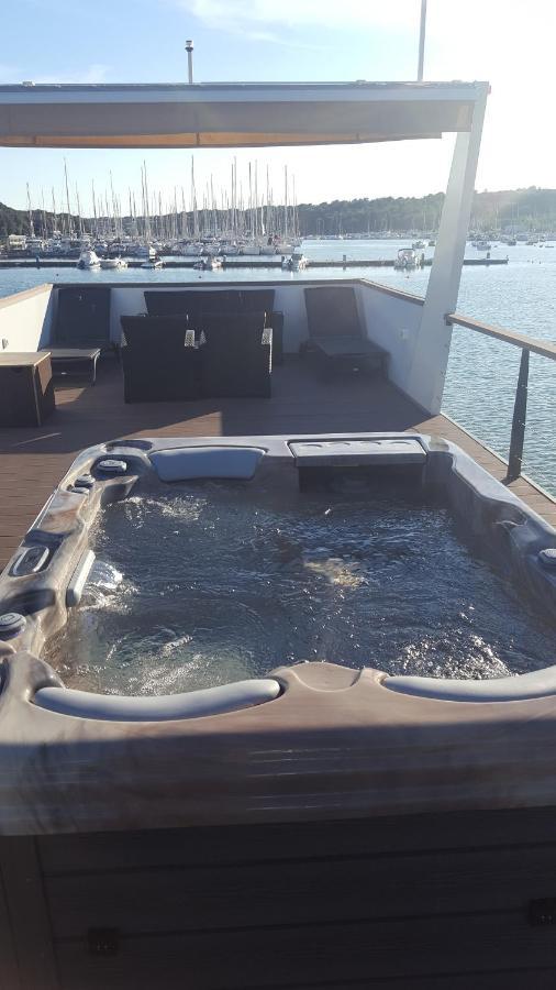 Villa Floating House - Arena 2 Pula Exterior foto